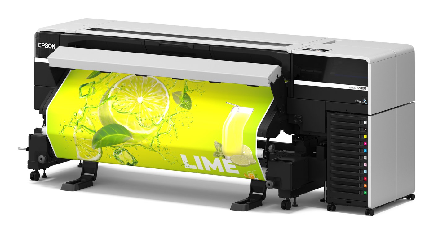 EPSON SureColor SC-S9100 eco-solventprinter met bedrukte media en mediarol, aanzicht vanaf rechts